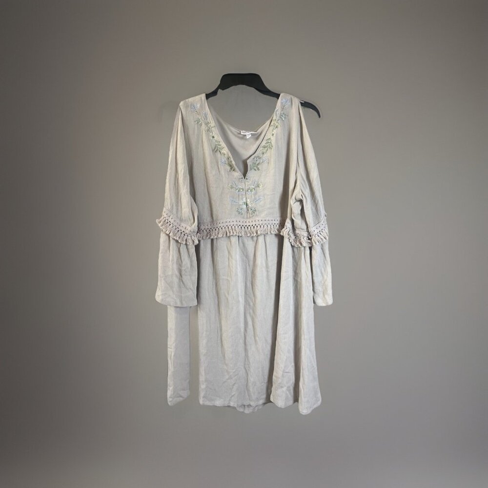 Shyanne Country Western Style Bell Sleeve Butterfly Wing Beige Size Large Dress